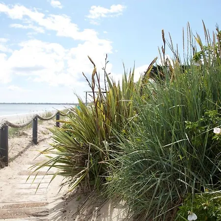 Kelly's & فندق 4*