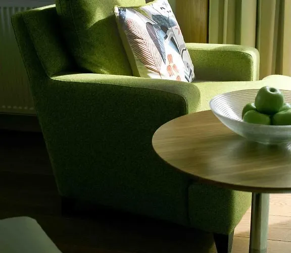 Отель Kelly's &