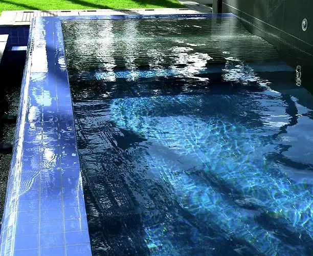 Kelly's & Отель 4*